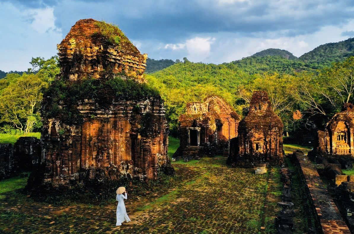 Thánh Địa Mỹ Sơn - Phố Cổ Hội An (Từ Đà Nẵng)- Khách Việt